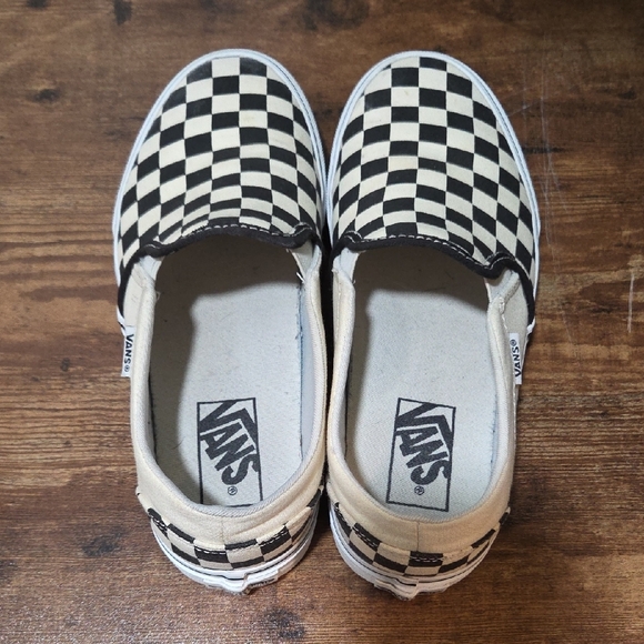 Vans Checkerboard Slip-On Sneakers in Black and White - Picture 3 of 7